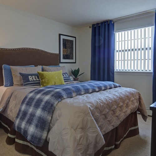 Bedroom spacious bedroom with a large window